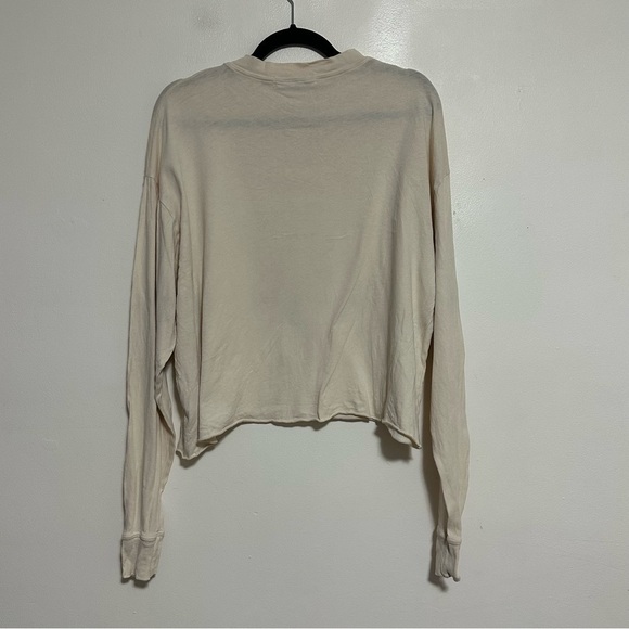 Daydreamer Def Leppard Longsleeve Cropped Graphic Tee - Picture 5 of 7